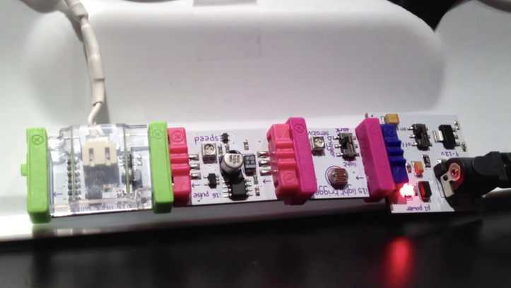 Main image for Celebrating a Happy New Year with littleBits