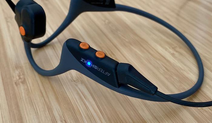 Elegant usability of the magnetic charging cable. Elegant usability of the magnetic charging cable.